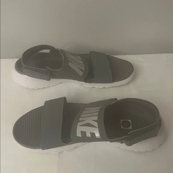 Nike Gray Sandals - Picture 10 of 11